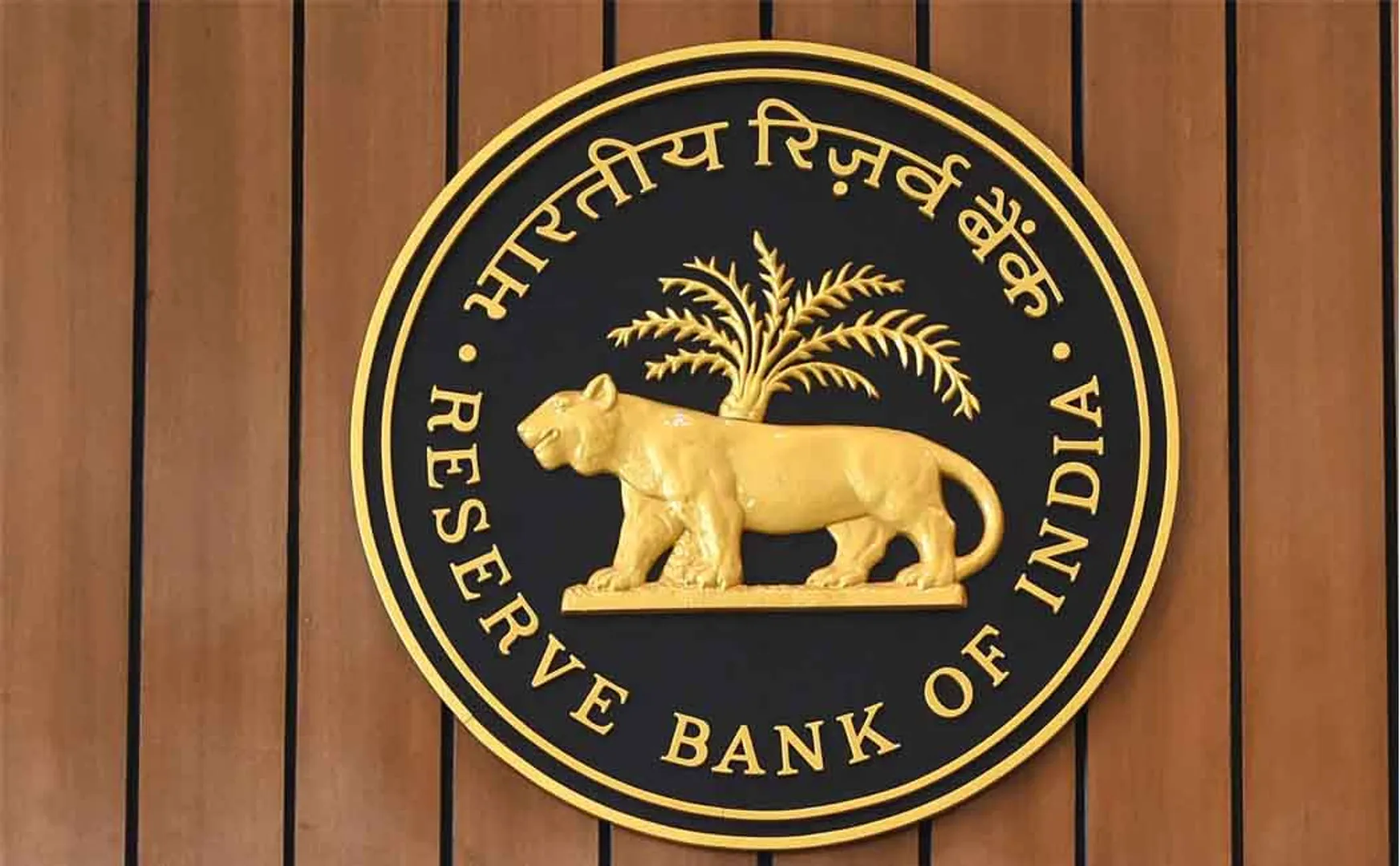 Foreign exchange reserves fall in 2 years!